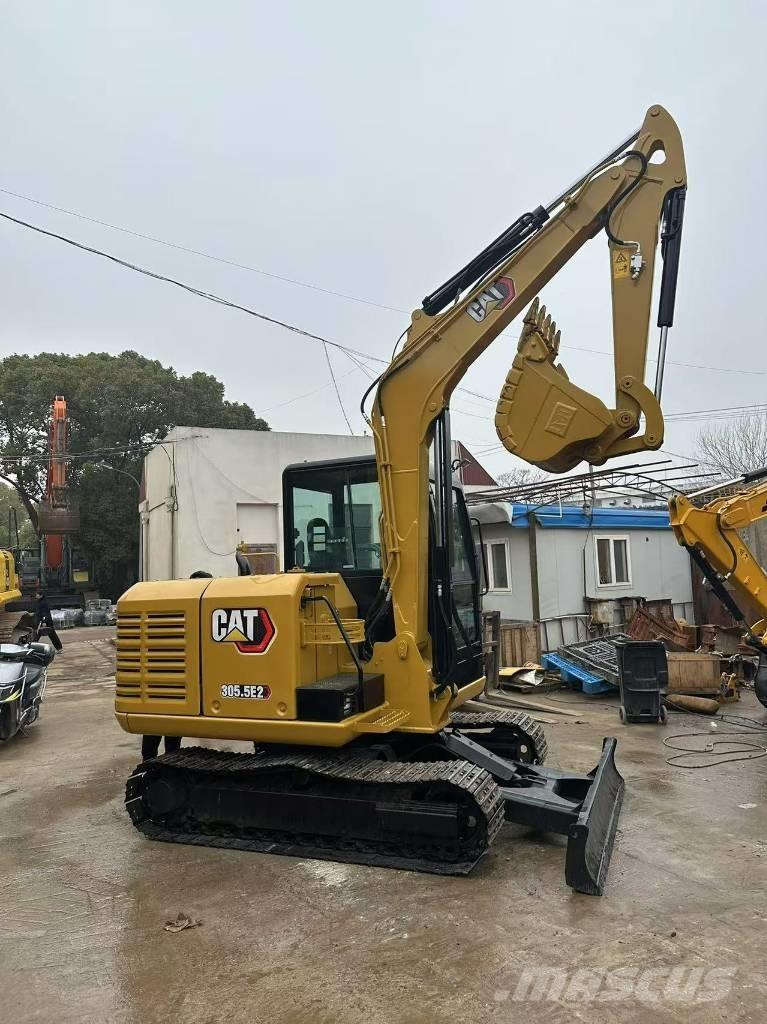 CAT CAT305.5E2 ミニ油圧ショベル 7t以下（ミニユンボ・ミニディガー）