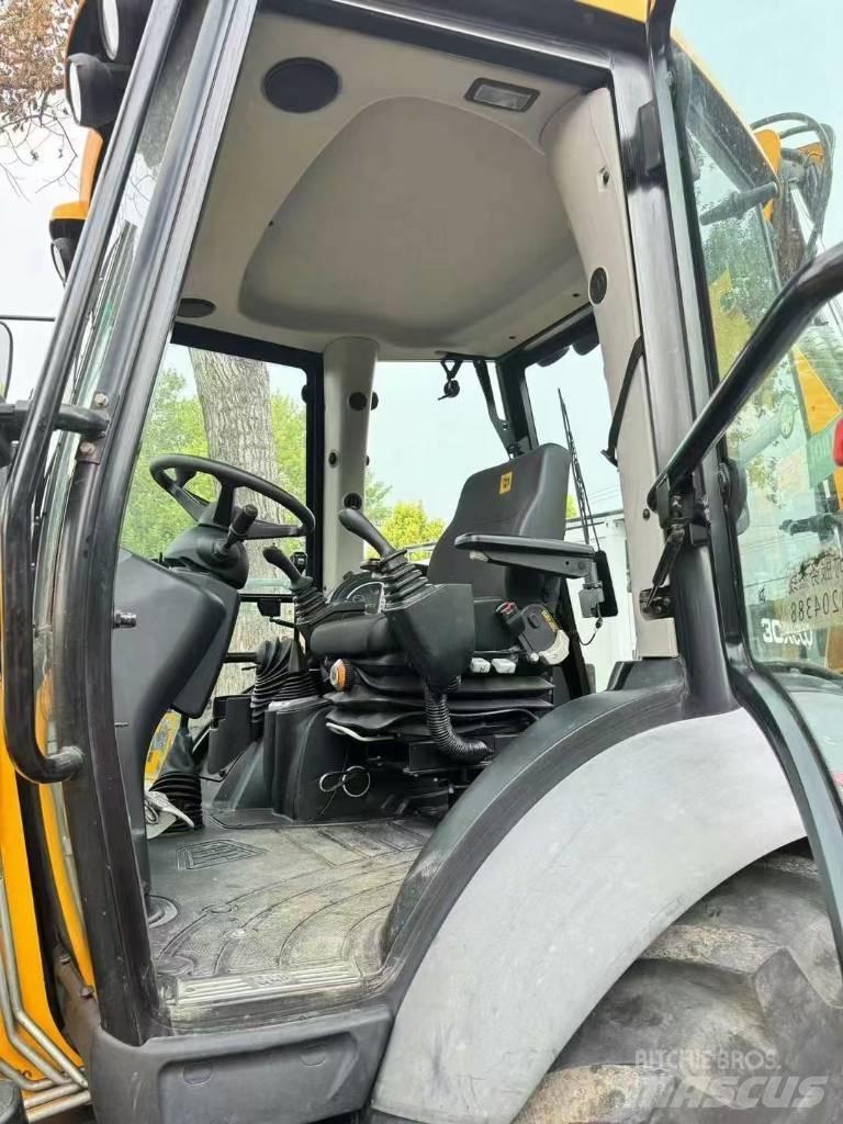 JCB 3 CX ECO バックホーローダー