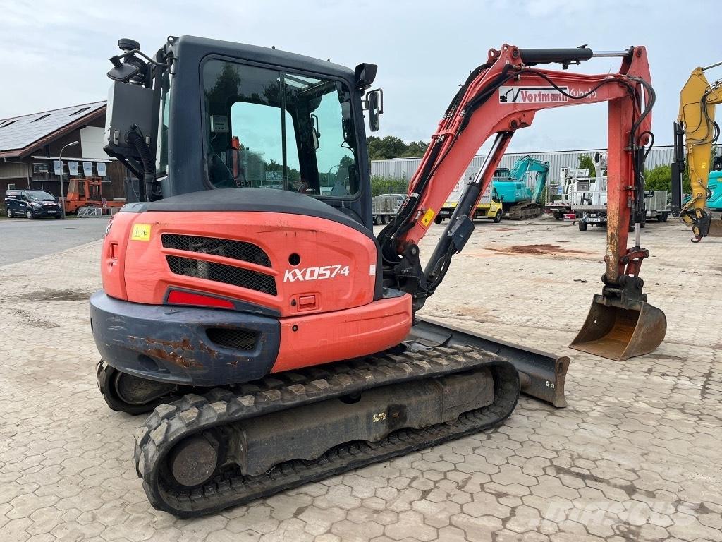 Kubota KX 057-4 ミニ油圧ショベル 7t以下（ミニユンボ・ミニディガー）