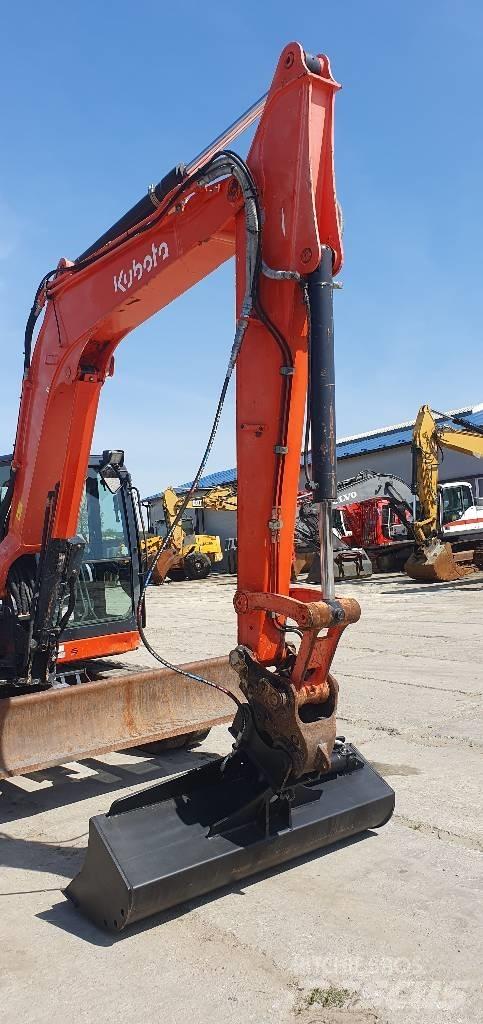 Kubota KX 080-4 中型油圧ショベル 7ｔ-12ｔ（ユンボ・パワーショベル・バックホー）