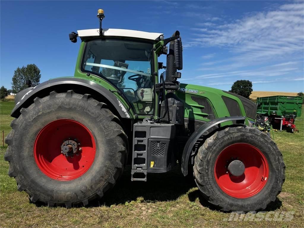 Fendt 828 Vario トラクター