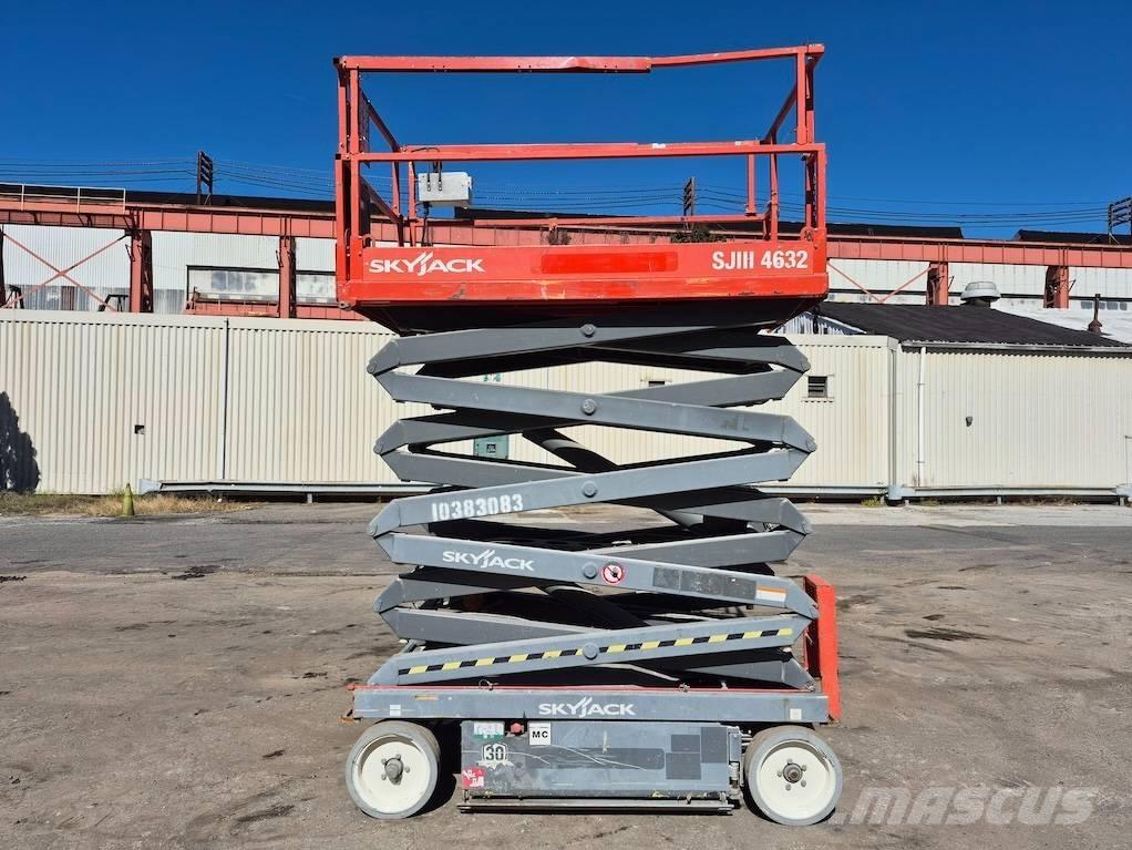 SkyJack SJ 4632 シザースリフト
