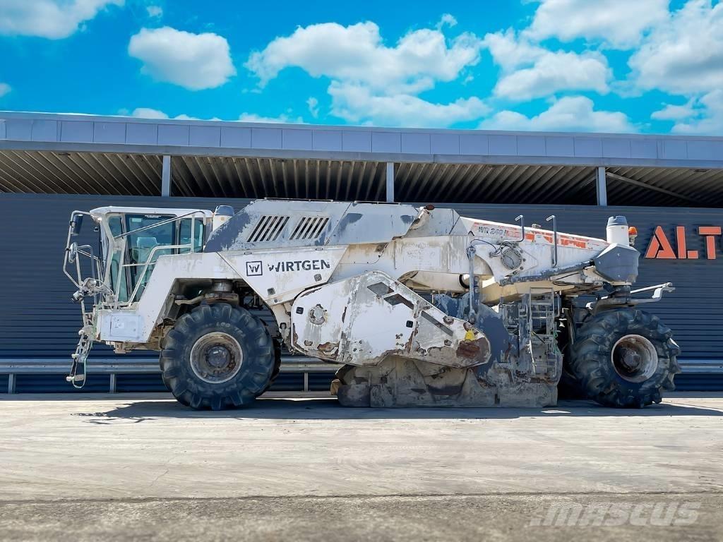 Wirtgen WR 2401 アスファルトリサイクルマシン