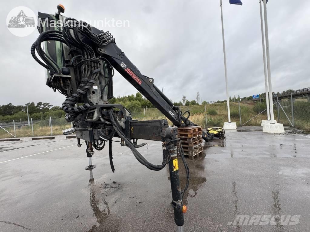 Jonsered J 1088 S 木材積込用クレーン