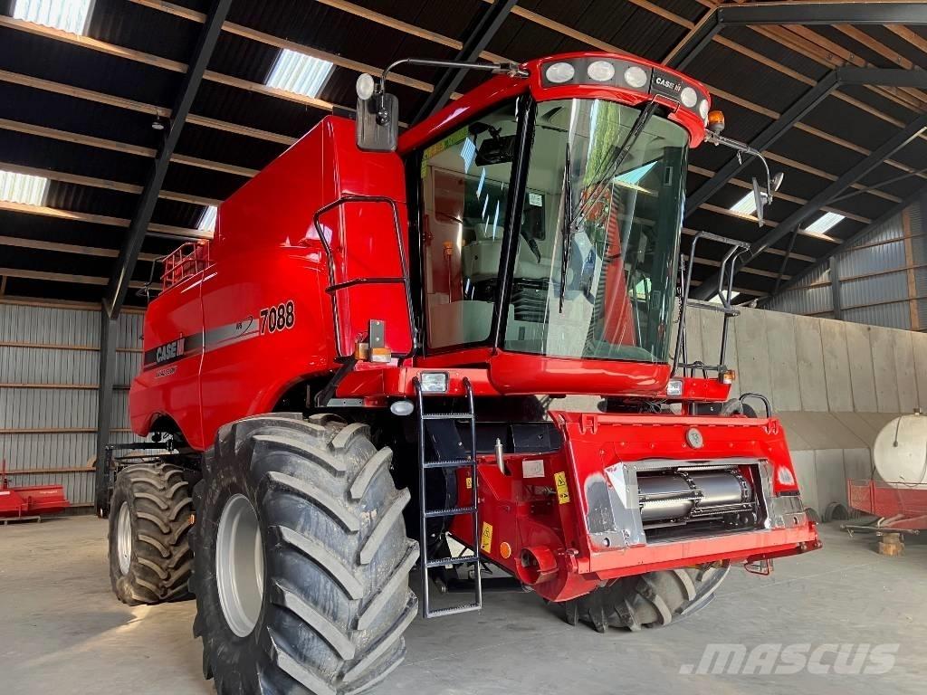 Case IH 7088 コンバイン