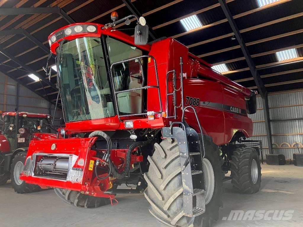 Case IH 7088 コンバイン