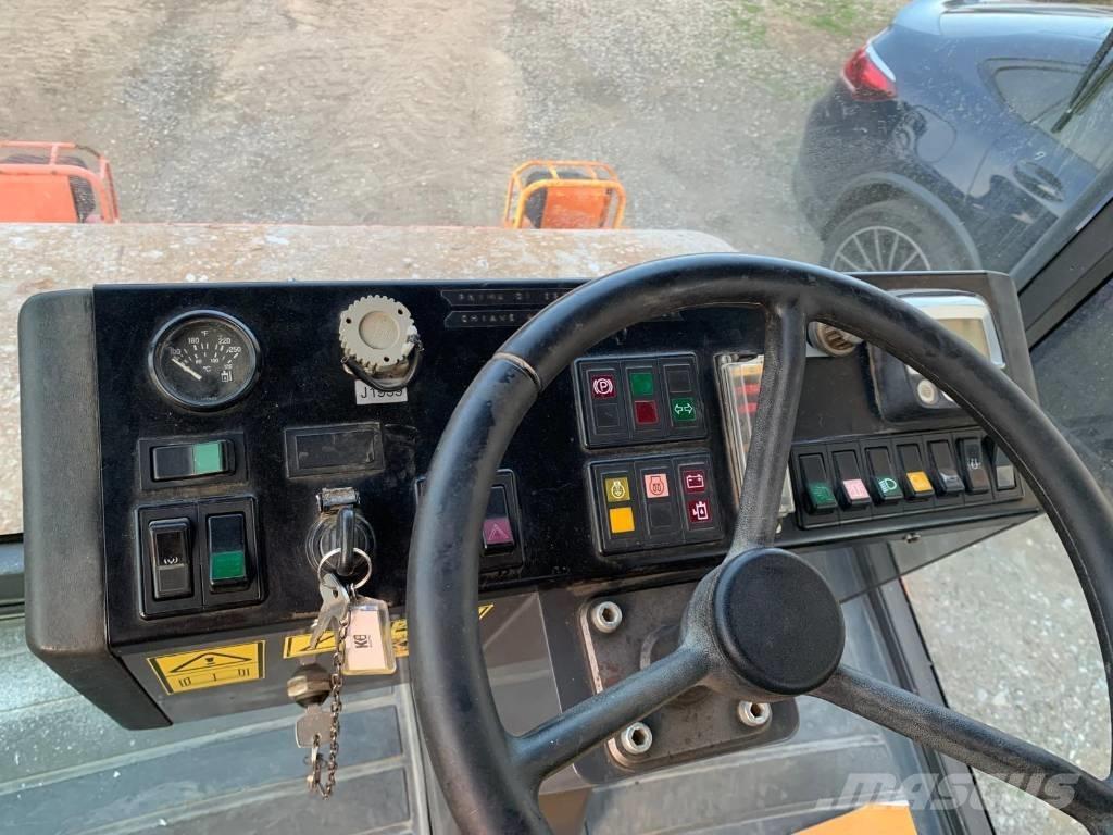 Ammann ASC 90 プレートコンパクター