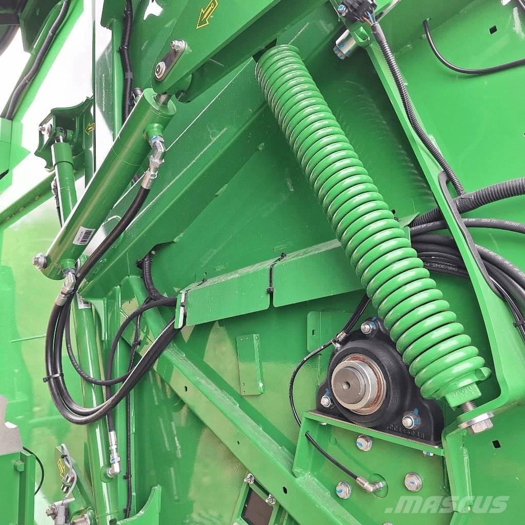 John Deere V461M ラウンドベーラー