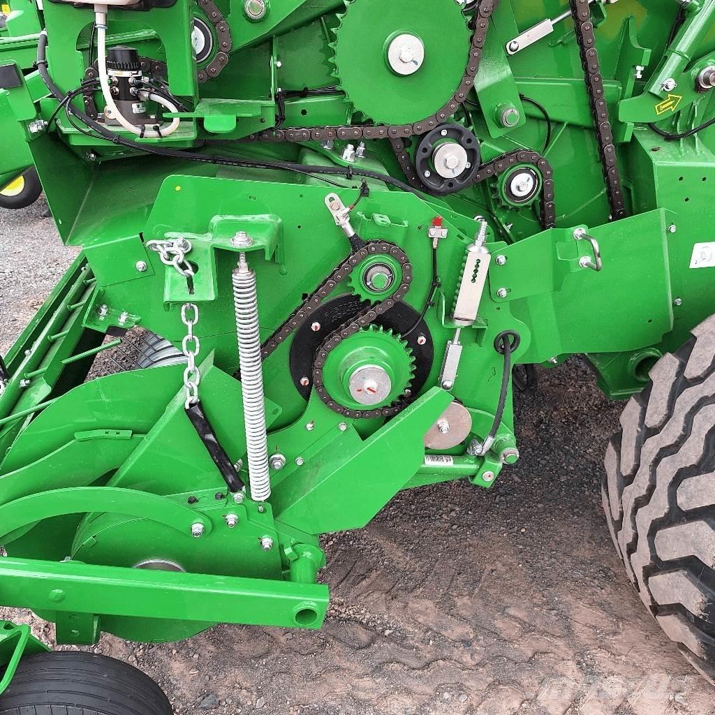 John Deere V461M ラウンドベーラー