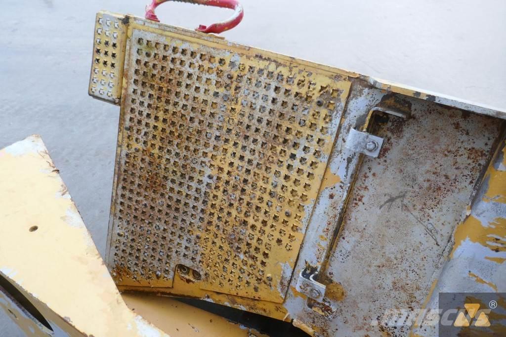 CAT 9N-4205 トラック・トレーラー - 　その他