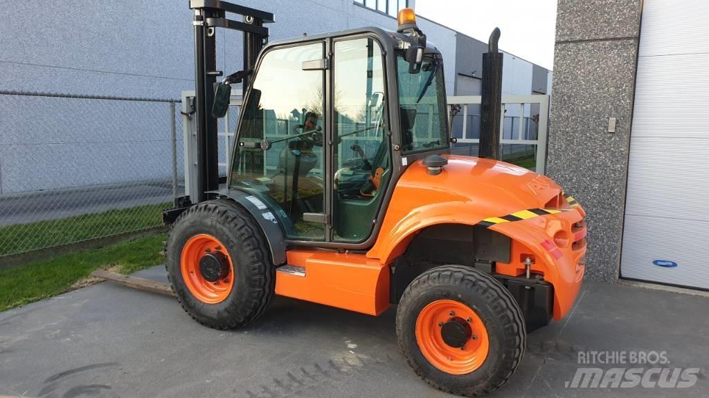 Ausa C 250 H X4 ディーゼル・軽油