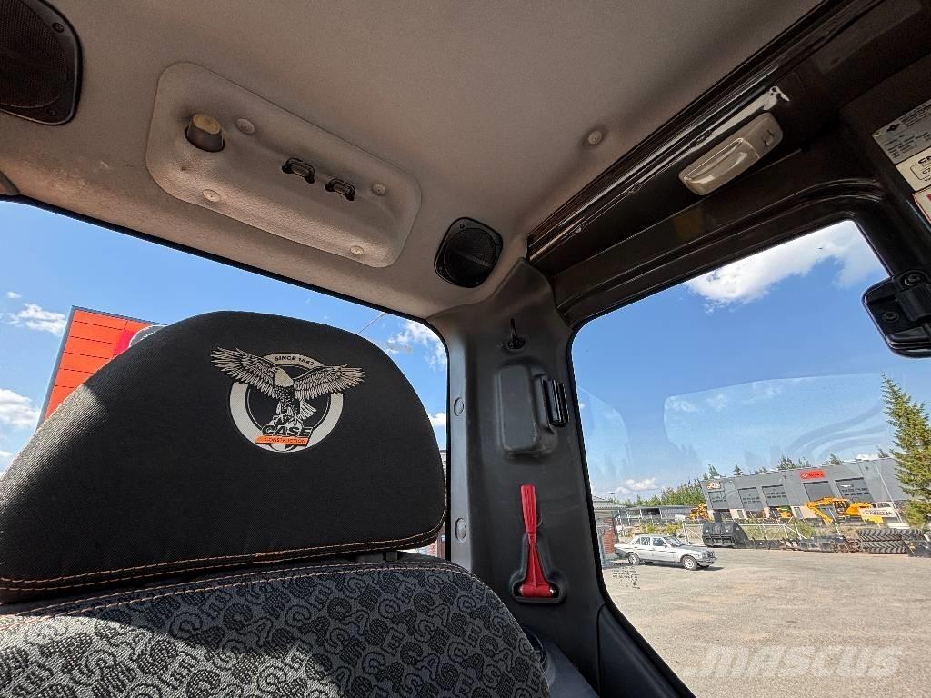 CASE CX 85 D SR 中型油圧ショベル 7ｔ-12ｔ（ユンボ・パワーショベル・バックホー）