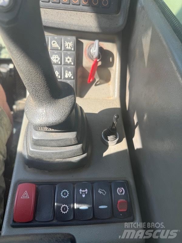Terex TW 85 ホイール式油圧ショベル（パワーショベル・ユンボ・バックホー）