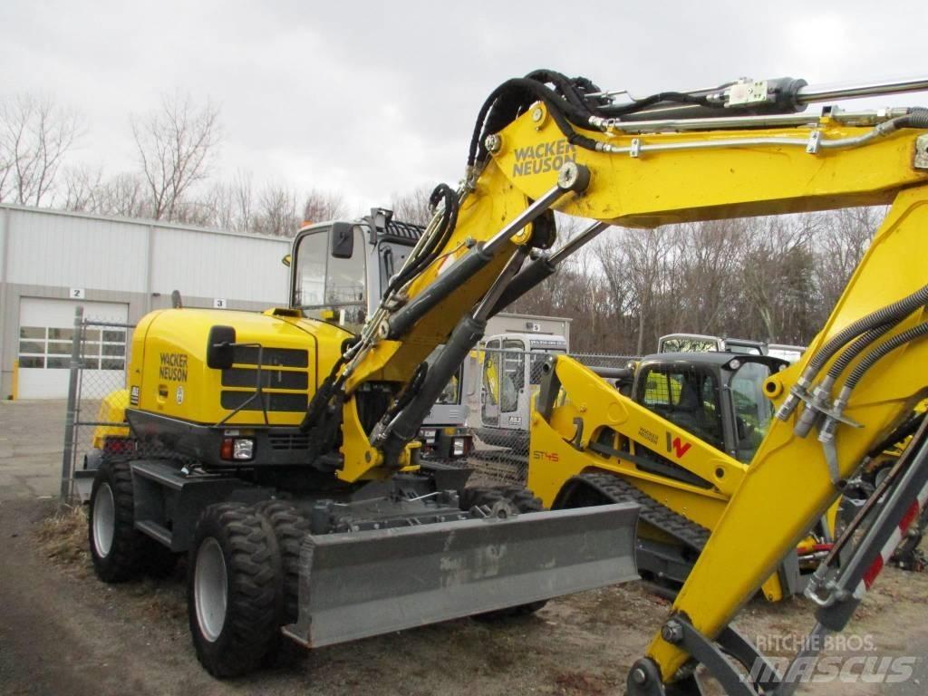Wacker Neuson EW 100 ホイール式油圧ショベル（パワーショベル・ユンボ・バックホー）
