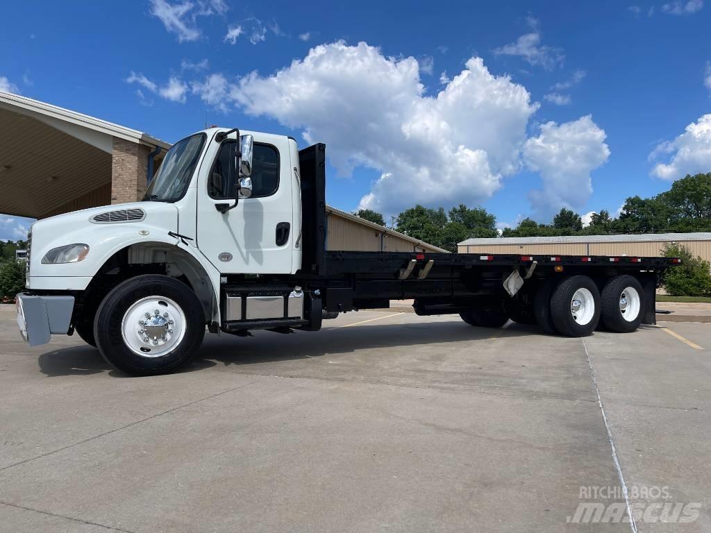Freightliner M 106 平ボディー