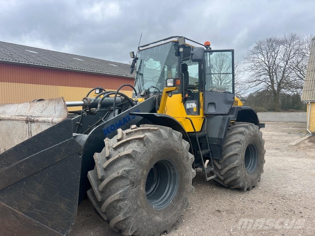 Komatsu WA 320-5 ホイールローダー・タイヤショベル