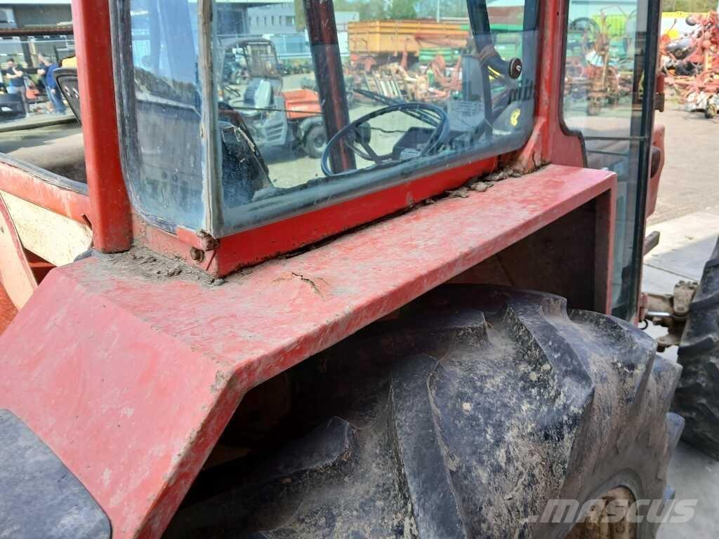 Renault 781-4 トラクター