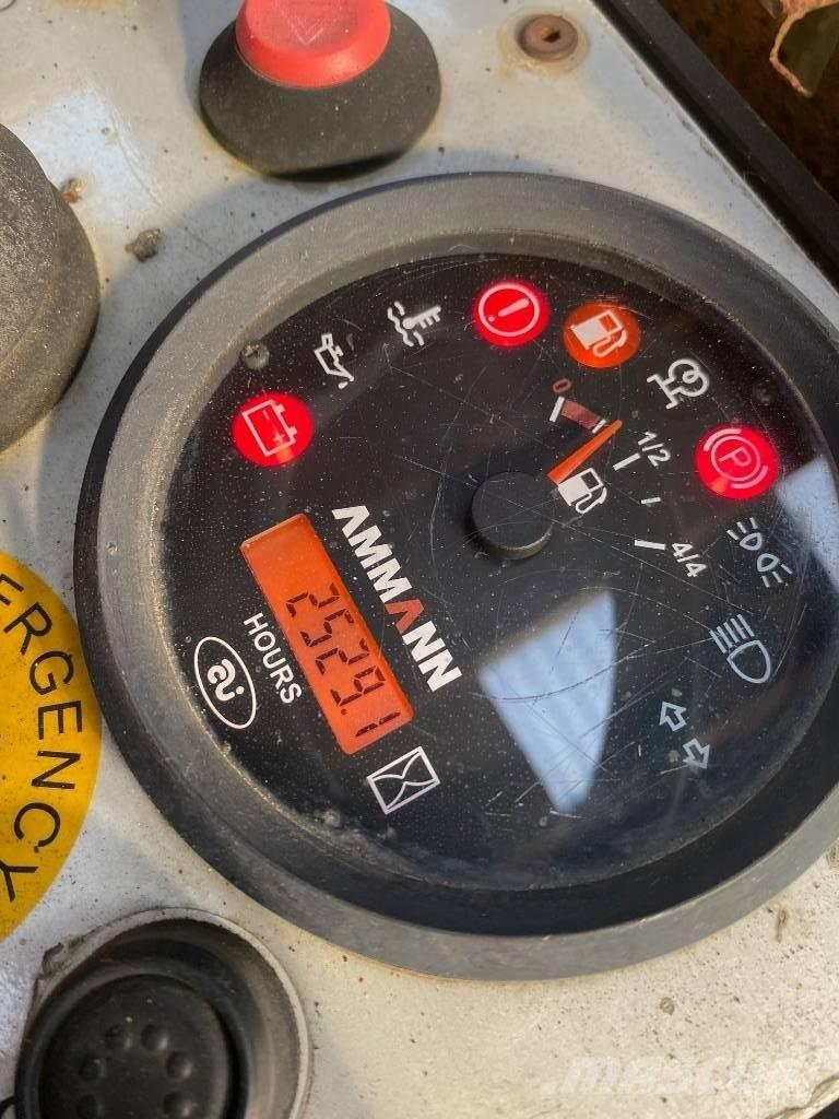 Ammann AV 12-2 タンデムローラ