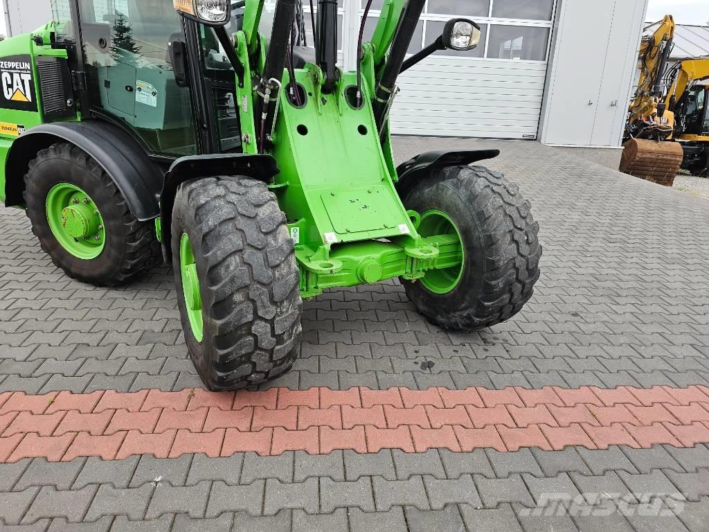 CAT 906 M ホイールローダー・タイヤショベル