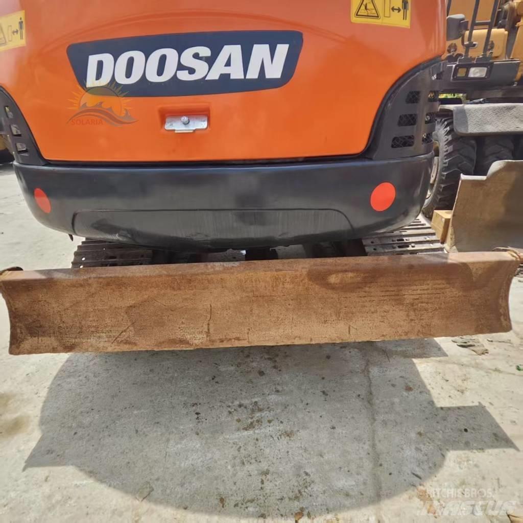 Doosan DH 60-7 ミニ油圧ショベル 7t以下（ミニユンボ・ミニディガー）
