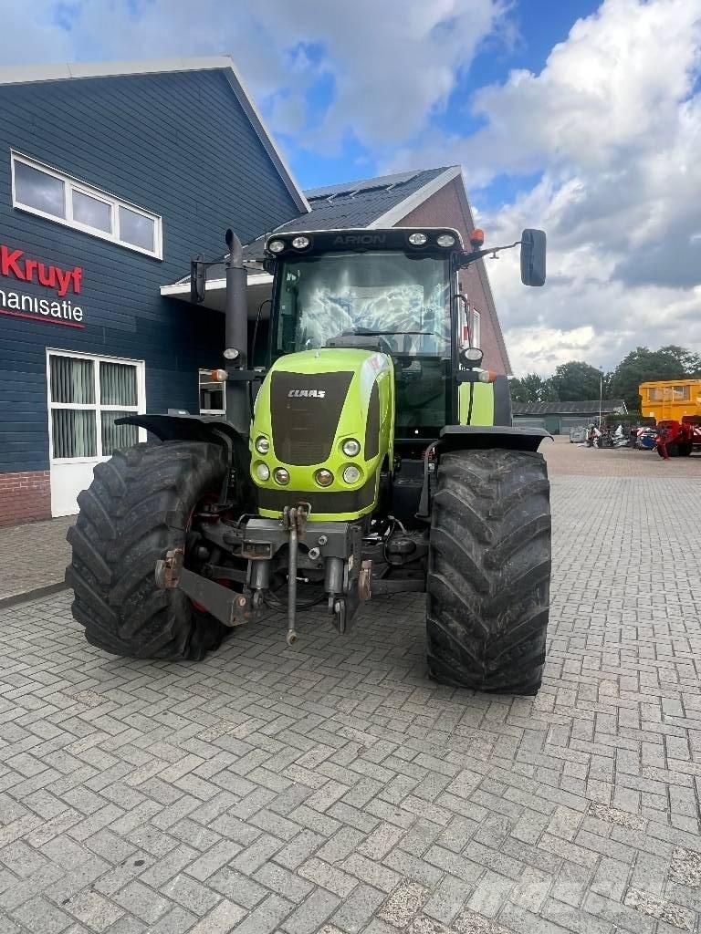 CLAAS Arion 640 Cis トラクター