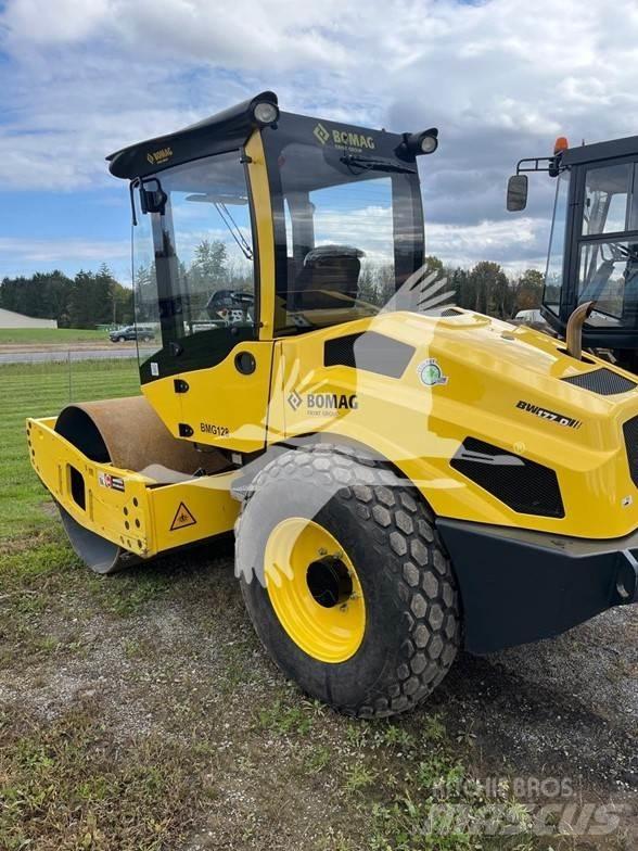 Bomag BW177D-5 振動ローラ