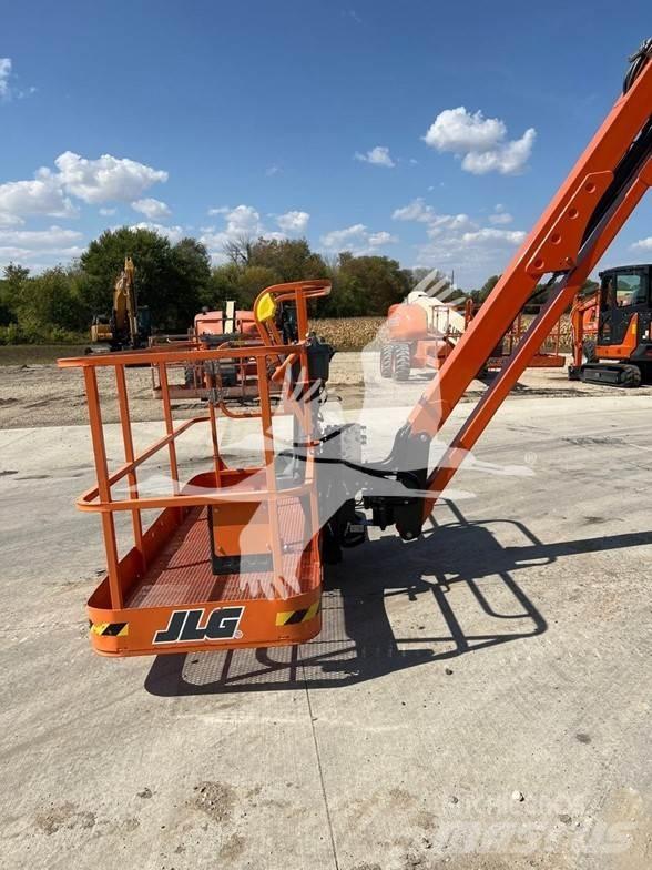 JLG 1350SJP ブームリフト　直伸型