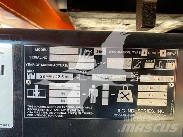 JLG 450AJ ブームリフト　屈伸型
