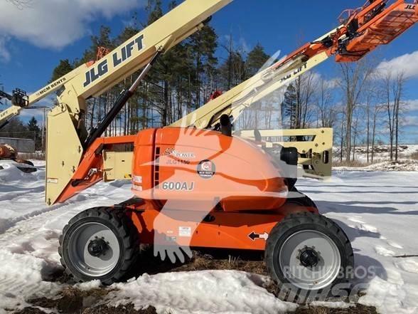 JLG 600AJ ブームリフト　屈伸型