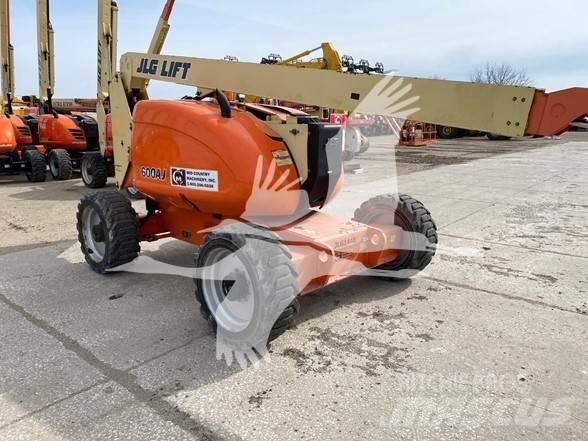 JLG 600AJ ブームリフト　屈伸型