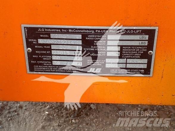 JLG 600AJ ブームリフト　屈伸型