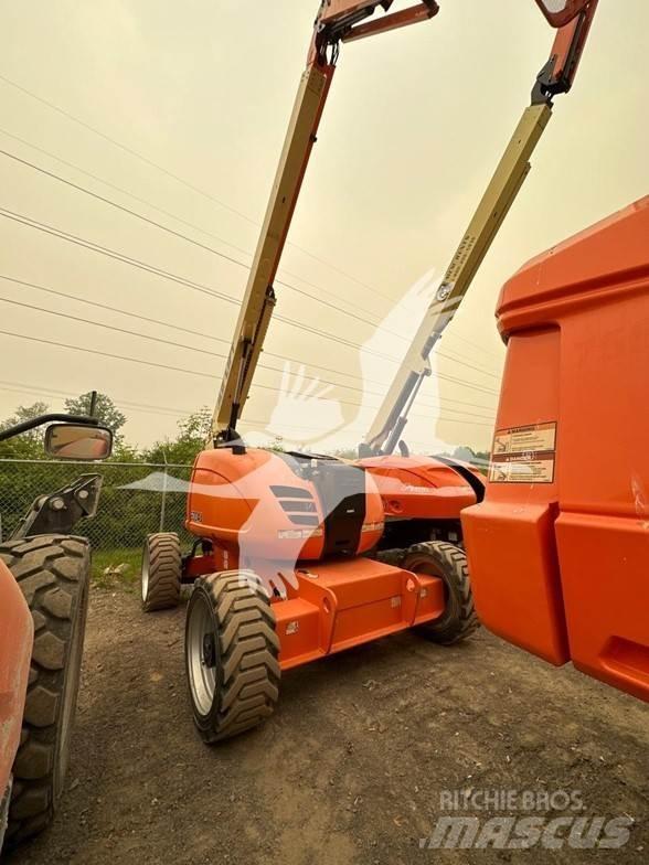 JLG 600AJ ブームリフト　屈伸型