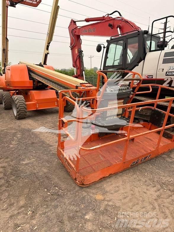 JLG 600S ブームリフト　直伸型