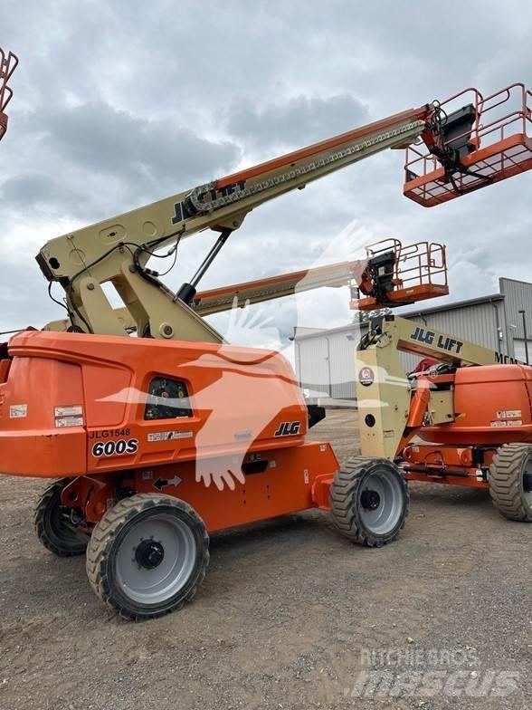 JLG 600S ブームリフト　直伸型