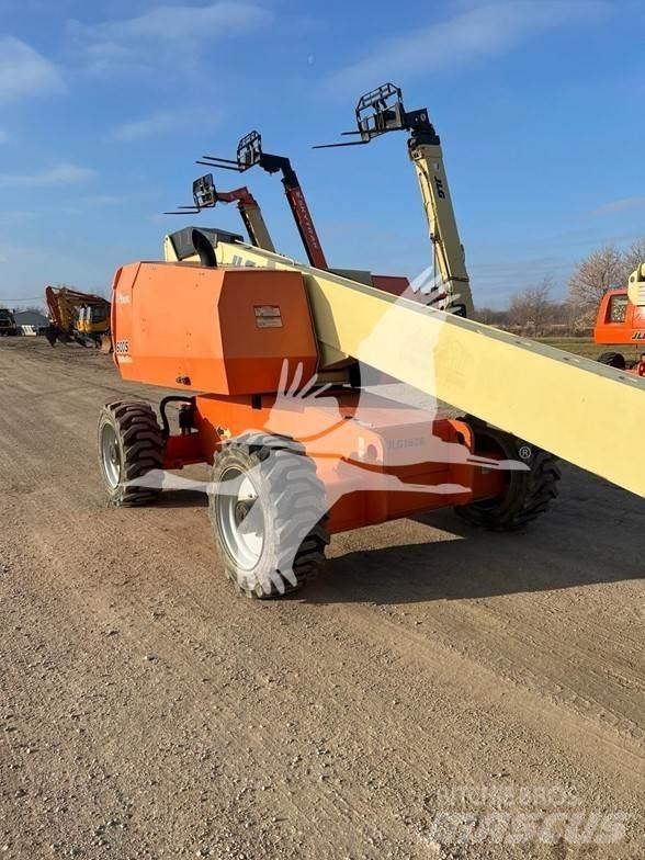 JLG 600S ブームリフト　直伸型
