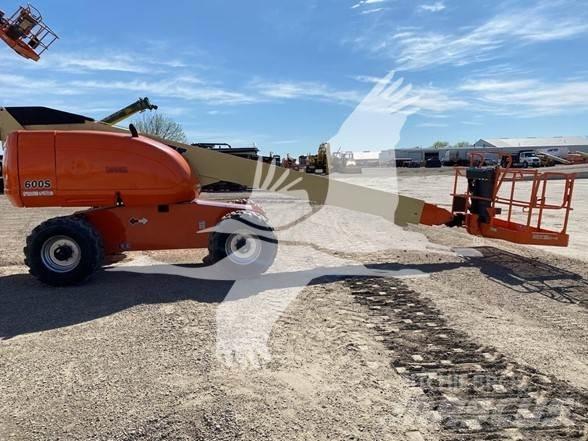 JLG 600S ブームリフト　直伸型