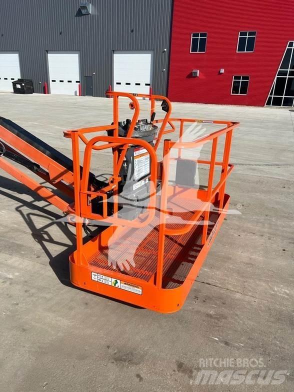 JLG 660SJ ブームリフト　直伸型