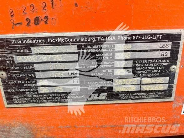 JLG 660SJ ブームリフト　直伸型