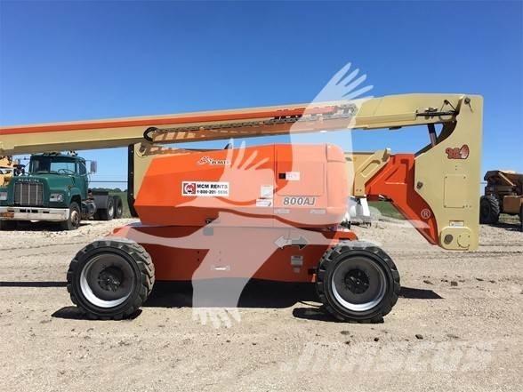 JLG 800AJ ブームリフト　屈伸型