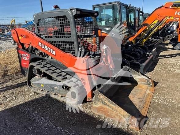 Kubota SVL75-2 スキッドステアローダー