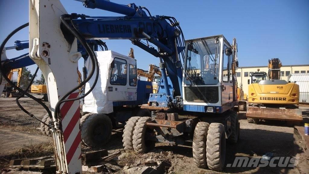 Liebherr A900 ホイール式油圧ショベル（パワーショベル・ユンボ・バックホー）