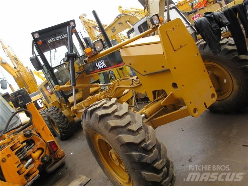 CAT 140 K モーターグレーダー