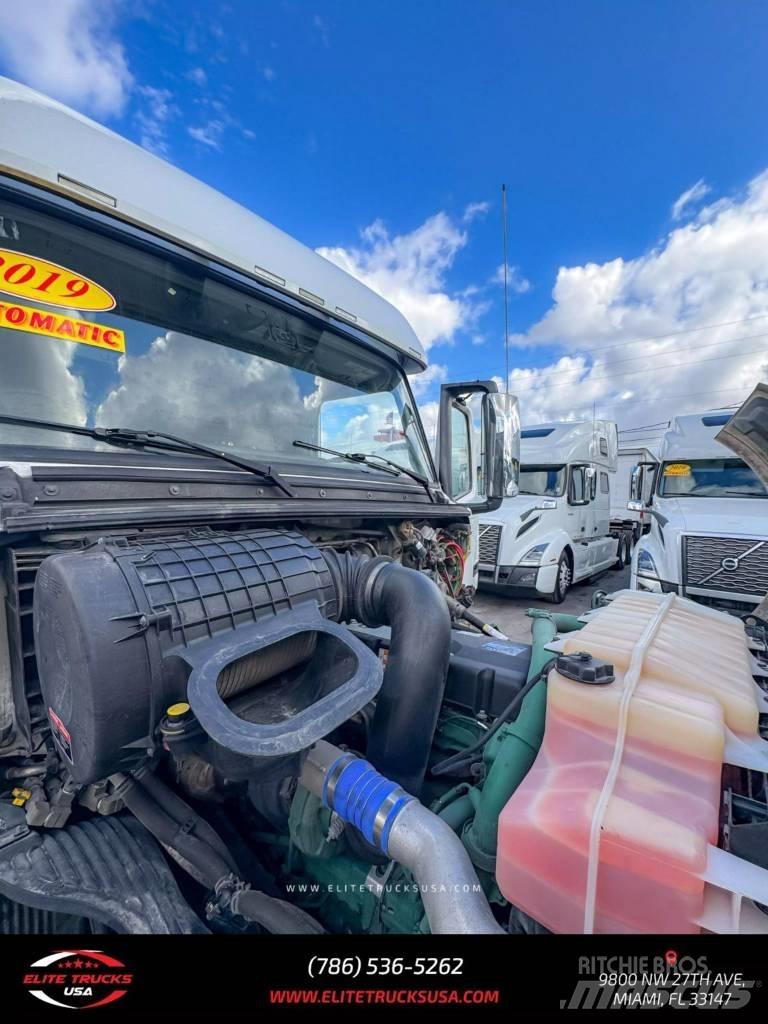 Volvo Commercial VNL 中古トラクターヘッド | トレーラーヘッド