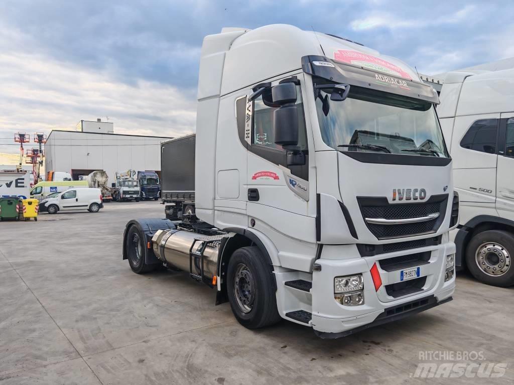 Iveco STRALIS 400 NP 中古トラクターヘッド | トレーラーヘッド