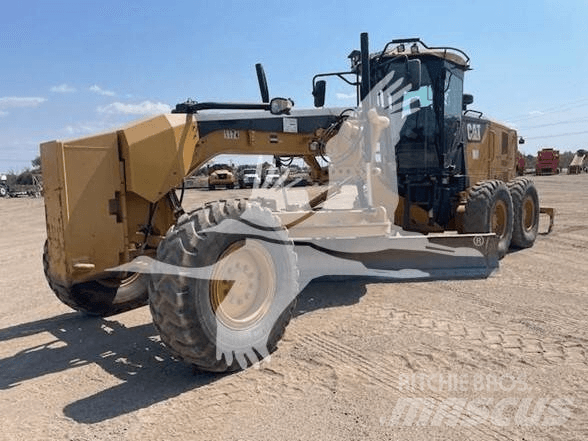 CAT 320 大型油圧ショベル12t以上（パワーショベル・ユンボ）