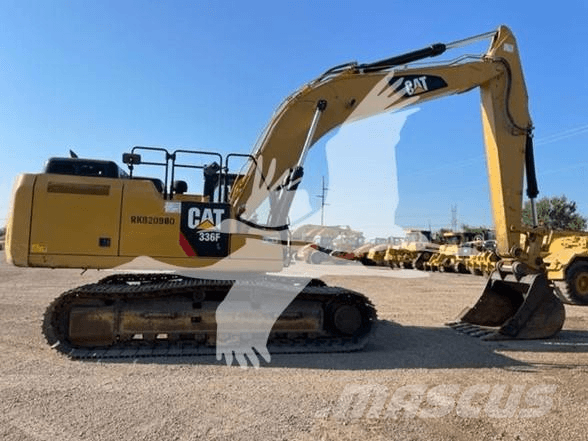 CAT D6T XL ブルドーザー