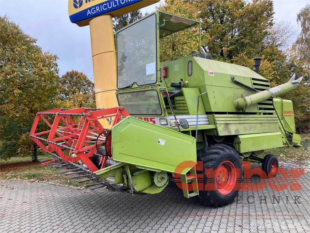 CLAAS Mercator 70 コンバイン