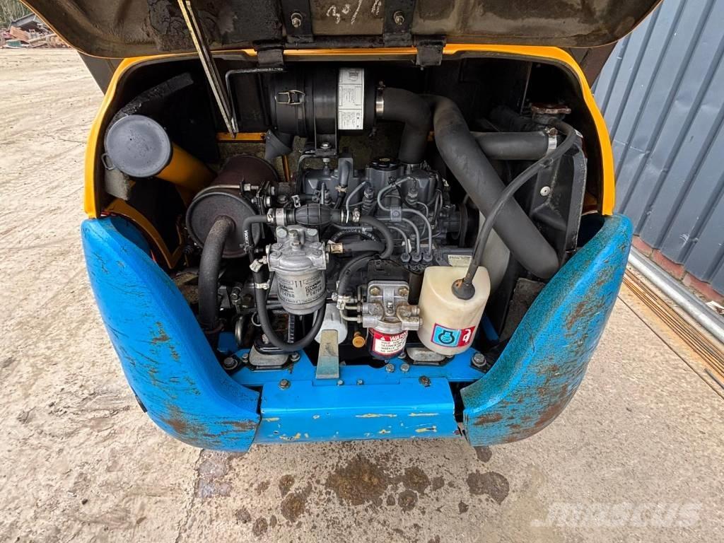 JCB 8015 ミニ油圧ショベル 7t以下（ミニユンボ・ミニディガー）