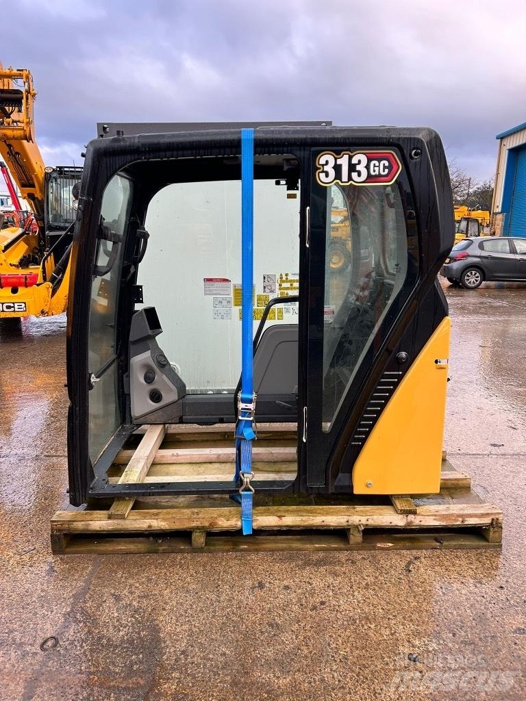 CAT 313 GC Cabin Cab 大型油圧ショベル12t以上（パワーショベル・ユンボ）