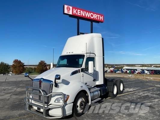 Kenworth T 680 中古トラクターヘッド | トレーラーヘッド